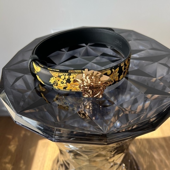 Versace Medusa Buckle Barocco-Printed Leather Belt